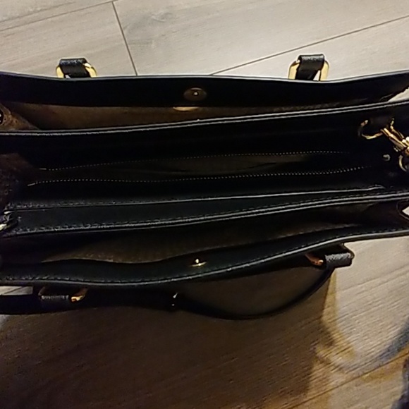 Kate Spade purse - Picture 6 of 7